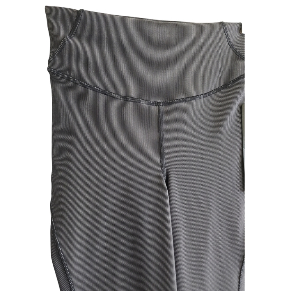 NWT Lululemon Base Pace High Rise Tight 25" 4 Two-toned Ribbed Black / Gull Grey - Picture 5 of 12